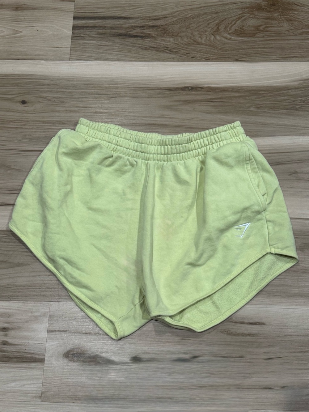 Gymshark Loose Fit Training Shorts Sorbet Yellow Women’s Large
